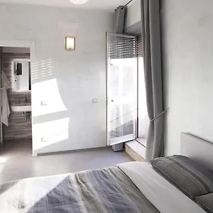  Apartment Smart Central